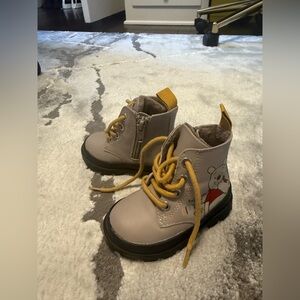 H&M Beige Kids Boots with Yellow Laces